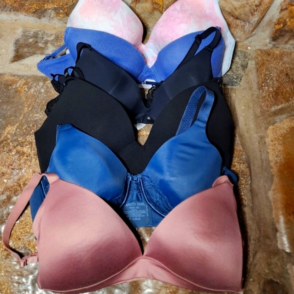 Bras Bundle 38c - image 1